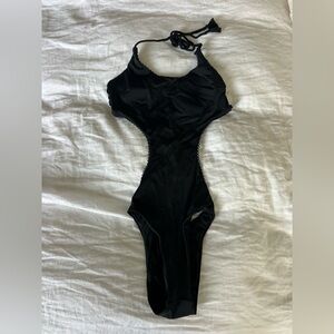 98 Coast Women’s Black Halter One-Piece Swimsuit Size Small
